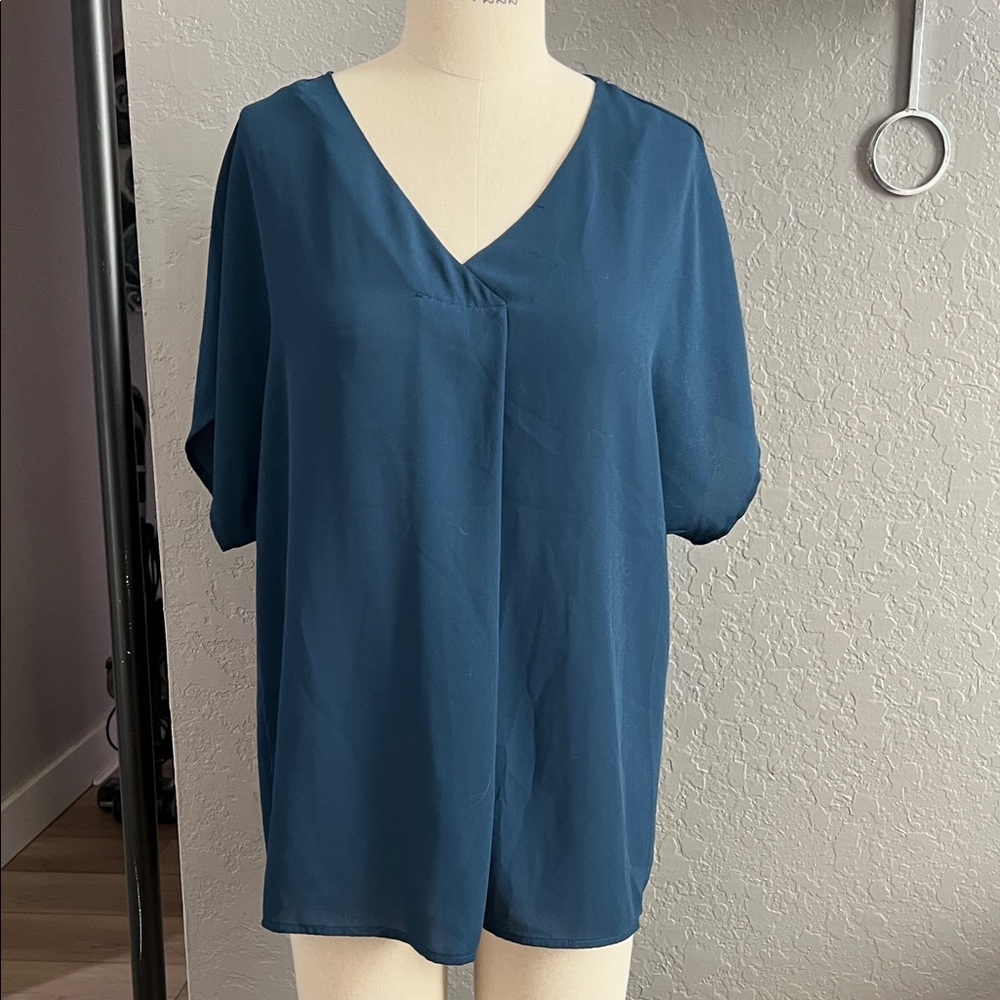 Emery Rose peacock teal blue blouse flowy light weight